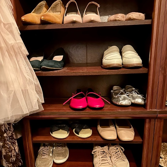 Pilcro Soft Ballet Flats Leather Gently Used with Original Box - Picture 10 of 10